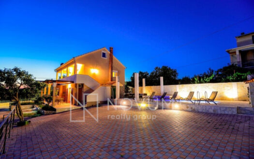 Modern and confortable vacation home for sale near Zadar, in Sv. Filip and Jakov