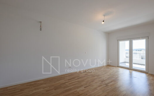 Trogir: Neubauwohnung mit 2 Schlafzimmern