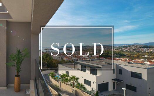 Luxury property for sale in Podstrana with spectacular sea views and 5 bedrooms marked as SOLD