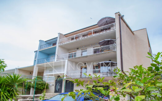Residential building for sale in Split with 4 apartment units